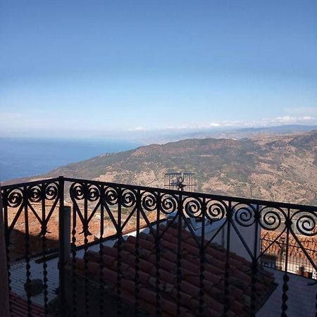 Vila Aurusa - Casa Vacanze Pollina, Sicilia Autentica Exteriér fotografie